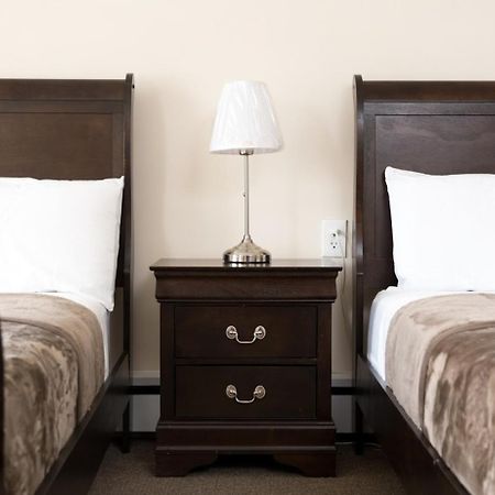 Moon Inn Hotel 亚历山德里亚 外观 照片