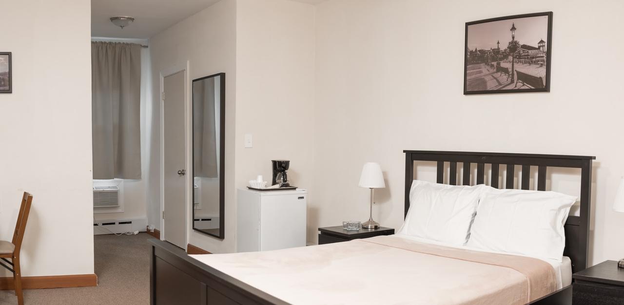 Moon Inn Hotel 亚历山德里亚 外观 照片