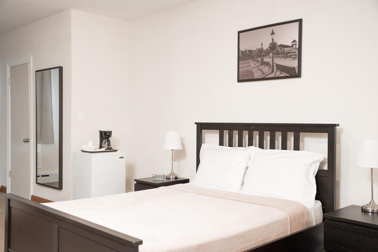 Moon Inn Hotel 亚历山德里亚 外观 照片